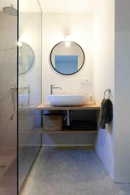 Velo Vern 1 Beautiful New 2 Bed Ensuite Gérone